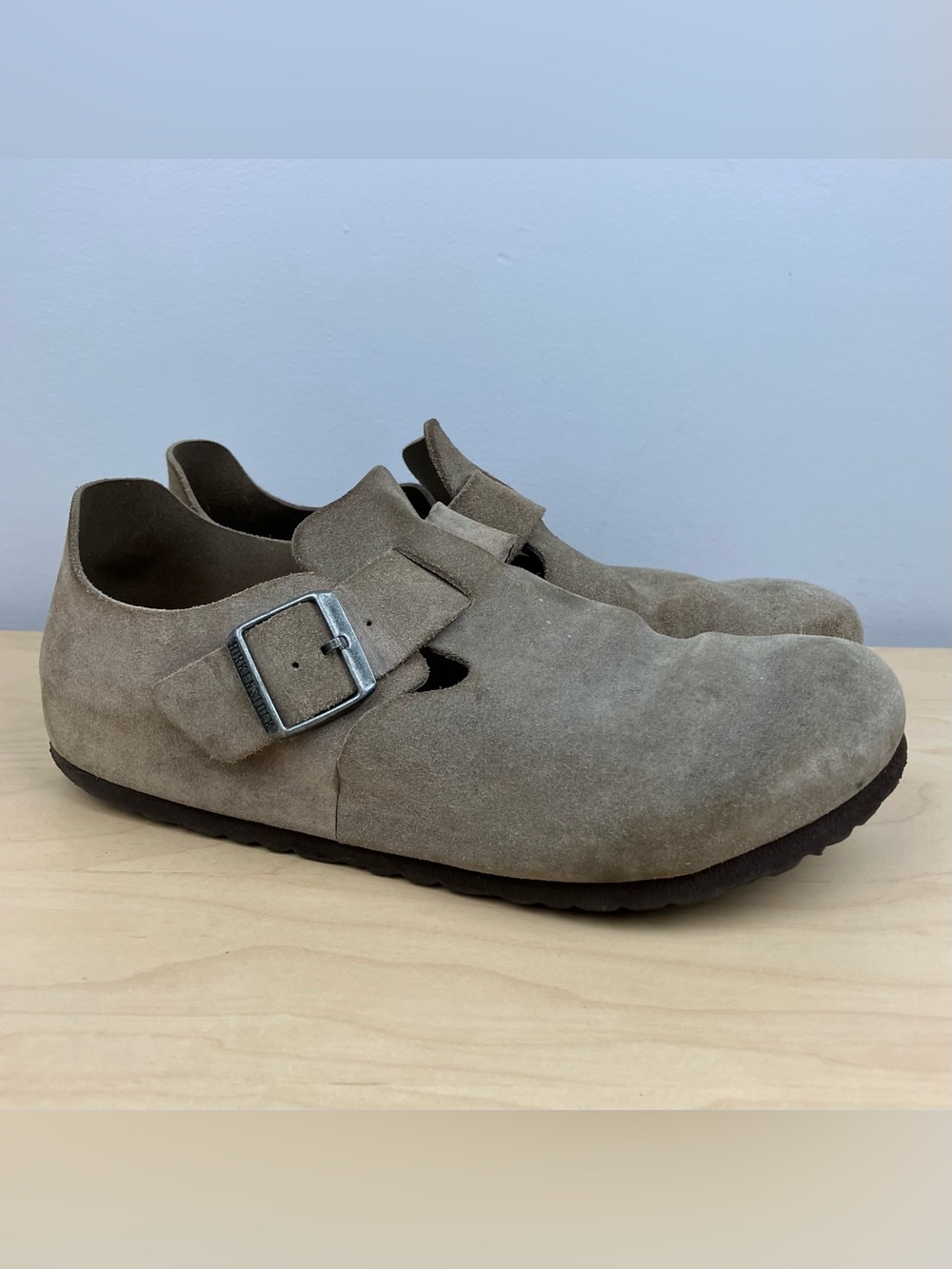 Men's Suede Single-Buckle Slip-On Shoes in Taupe
